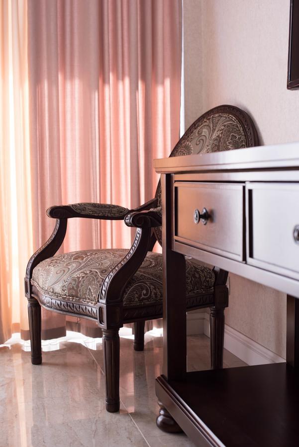 Hotel Cheluskintsev Gagra Buitenkant foto